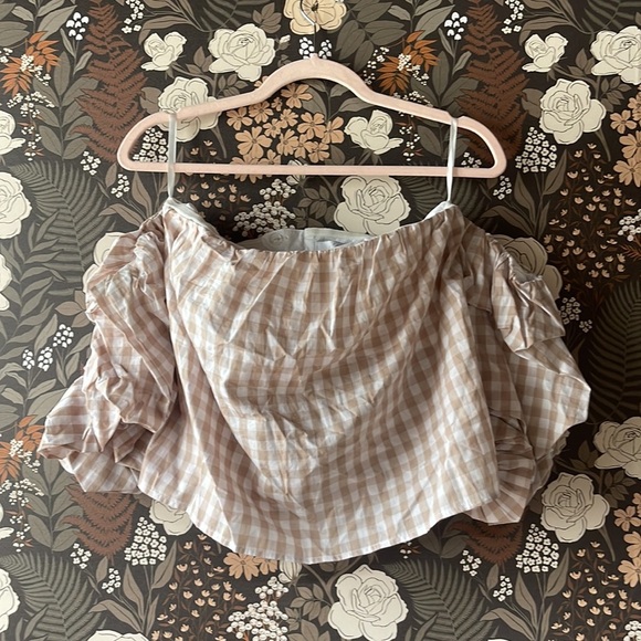 NWT L'Academie The Puff Sleeve blouse in taupe gingham size small - Picture 6 of 10